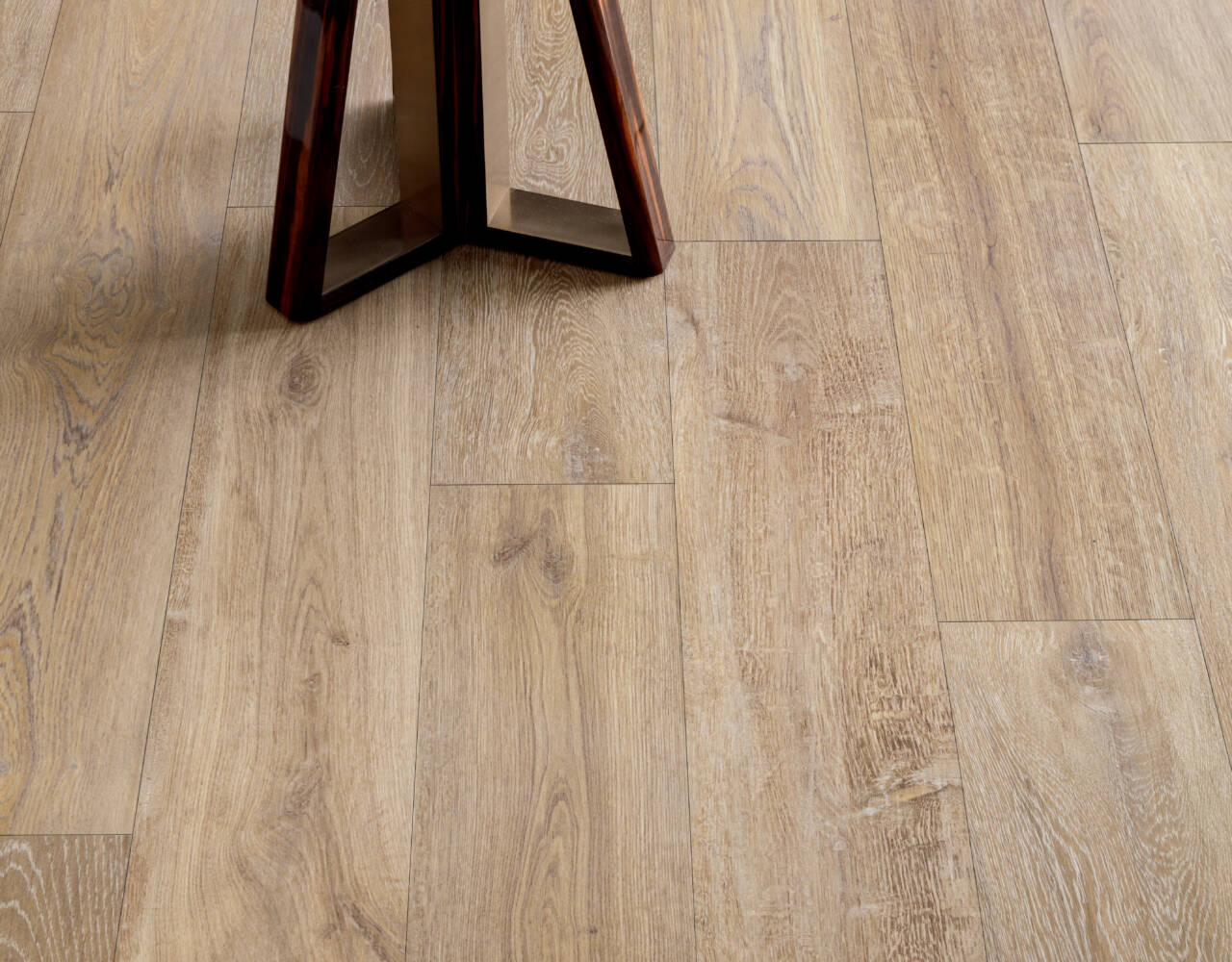 wood look porcelain tile